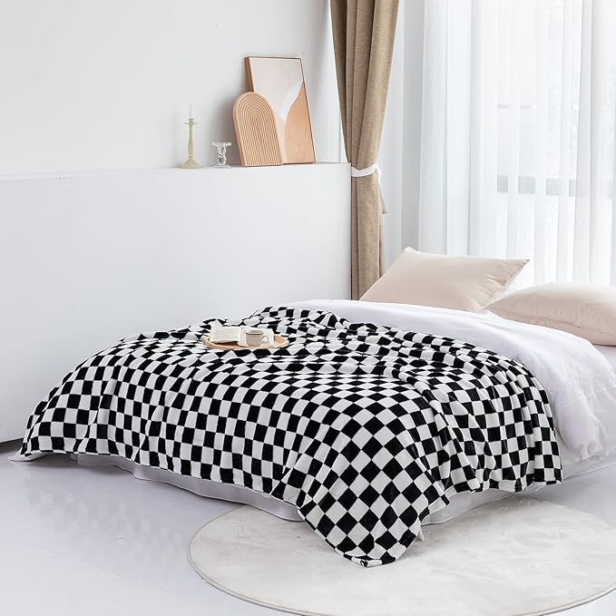 LOMAO Throw Blankets Flannel Blanket with Checkerboard Grid Pattern Soft Throw Blanket for Couch, Bed, Sofa Luxurious Warm and Cozy for All Seasons (Black, 50"x60")