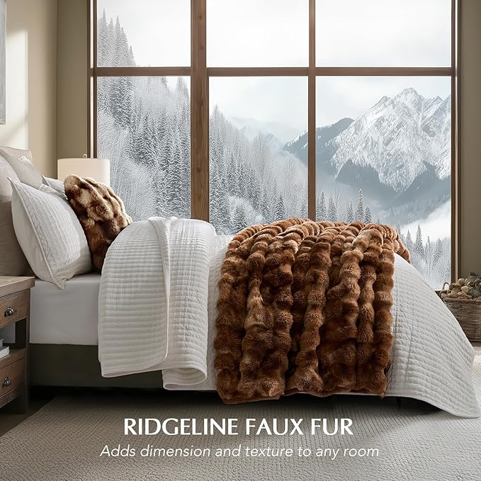 EVERGRACE Ultra Soft Luxury Fluffy Ridgeline Faux Rabbit Fur Throw Blanket, Thick Warm Bubble Throw for Bed, Cozy Plush Reversible Blankets for Couch, Chair, Sofa, Lion Caramel, 50x60 Inches, 870 GSM