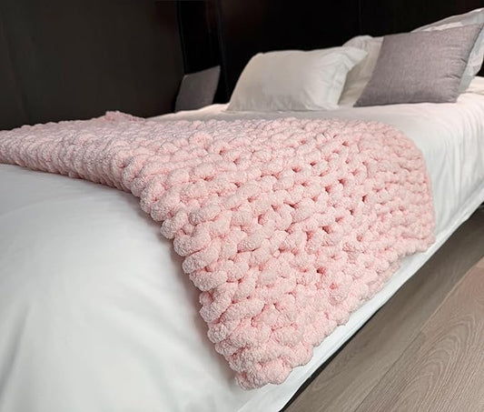 Chunky Knit Blanket Throw 40"×40", Chenille Throw Blankets, Handmade Warm & Cozy Blanket Couch Bed Home Decor, Soft Breathable Fleece Banket, Christmas for Couch Bed Sofa Best Gift (Pink)