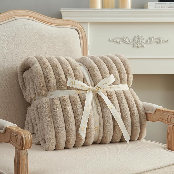 Amélie Home Faux Fur Throw Blanket for Couch, Cozy Fuzzy Fluffy Fur Luxurious Soft Striped Plush Gift Blankets for Family Sofa Chair Bed Living Room Bedroom, 55"x70", Beige